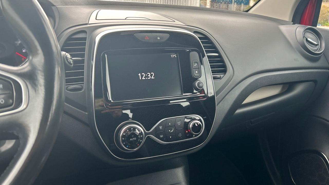 Renault Captur dCi 8V 90 CV EDC Sport Edition2