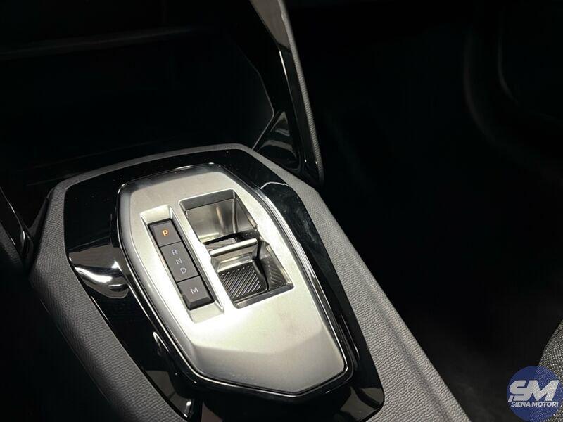 Peugeot 208 208 Hybrid 100 e-DCS6 Style