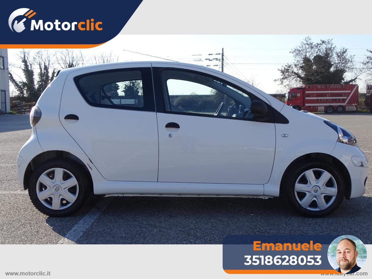 TOYOTA Aygo 1.0 12V VVT-i 5p. Lounge Connect