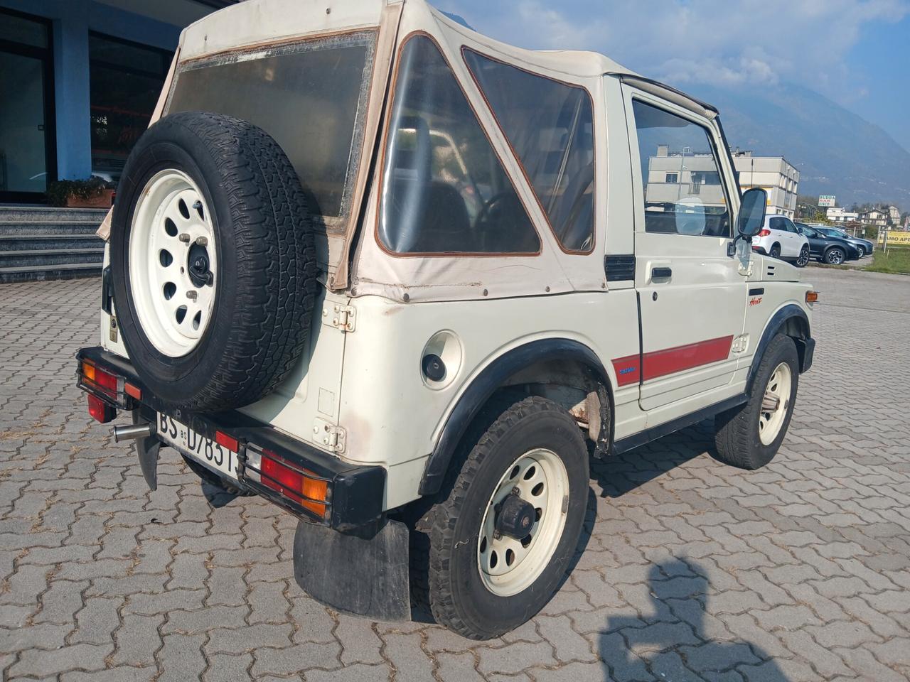 Suzuki SJ 410 SJ410 Cabriolet De Luxe
