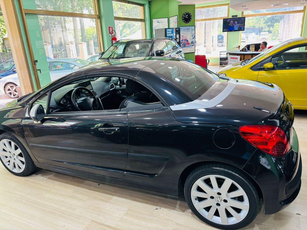 Peugeot 207CC 1.6 HDi 110CV Cabrio Coupè Féline Navi