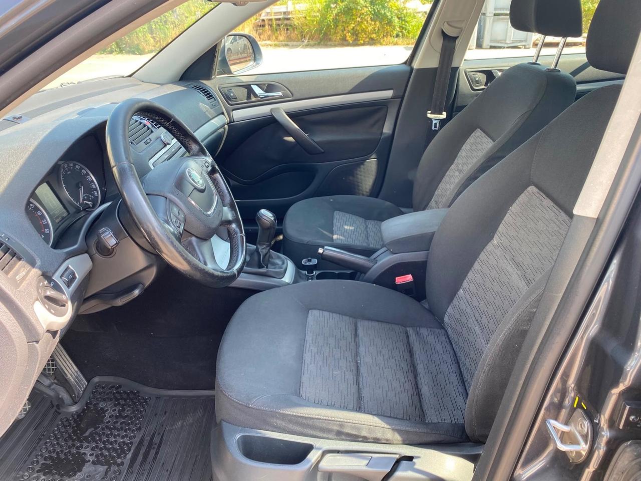 Skoda Octavia 1.6 TDI CR F.AP. Elegance