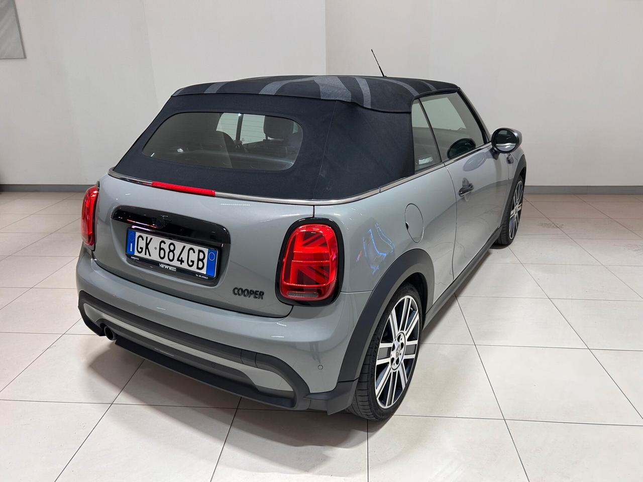 Mini Cooper Cabrio 1.5 Yours Automatica *SUPER ACCESSORIATA!*
