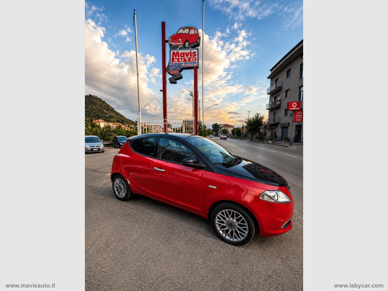 LANCIA Ypsilon 1.2 69 CV 5p. S&S Black&Red