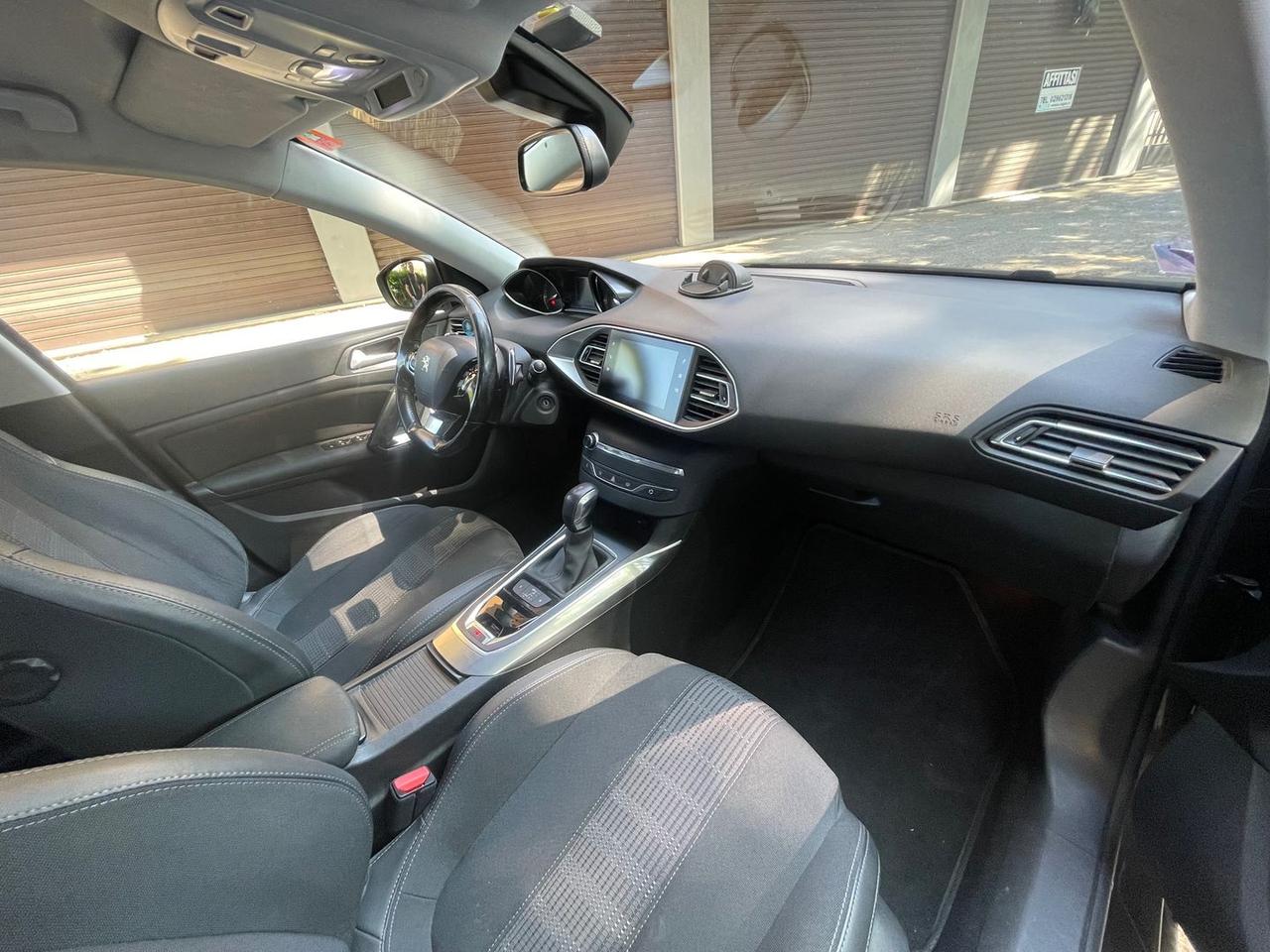 Peugeot 308 Allure 1.5 Blue HDI 130