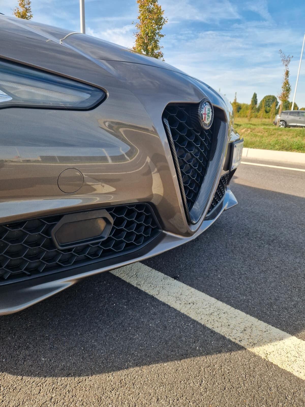 Alfa Romeo Giulia 2.2 Turbodiesel 180 CV AT8 Business Sport Launch Ed.