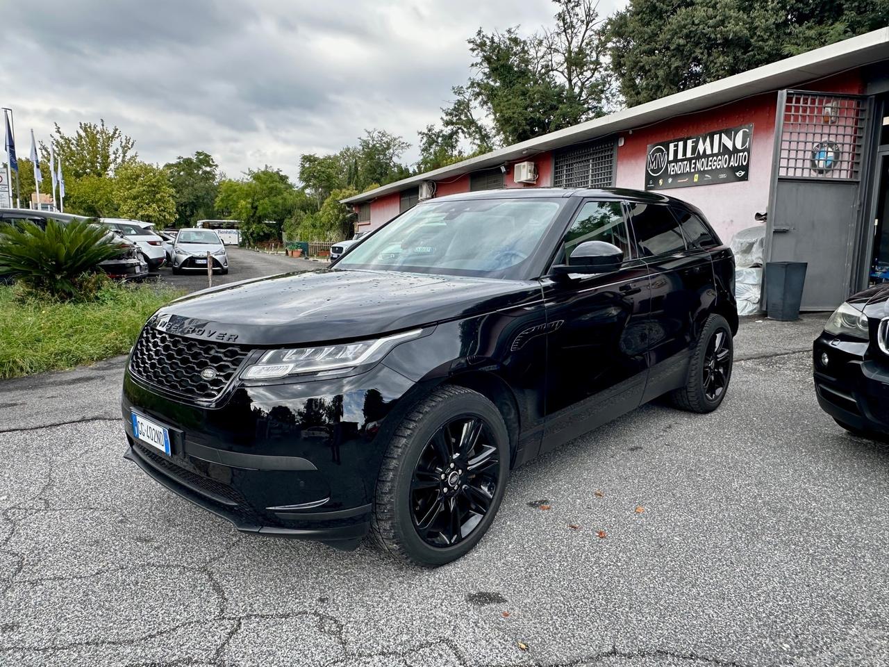 Land Rover Range Velar 2.0 TD4 180 CV R-Dynamic Full Black Pack Service Permute Rate Garanzia