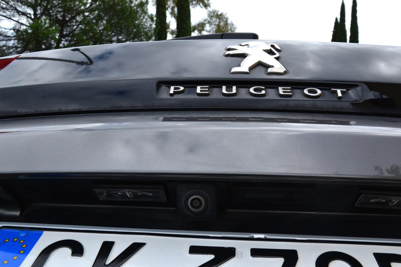 Peugeot 3008 1.5 HDi 130CV EAT8 ALLURE **PREZZO VERO**UNIPRO'*