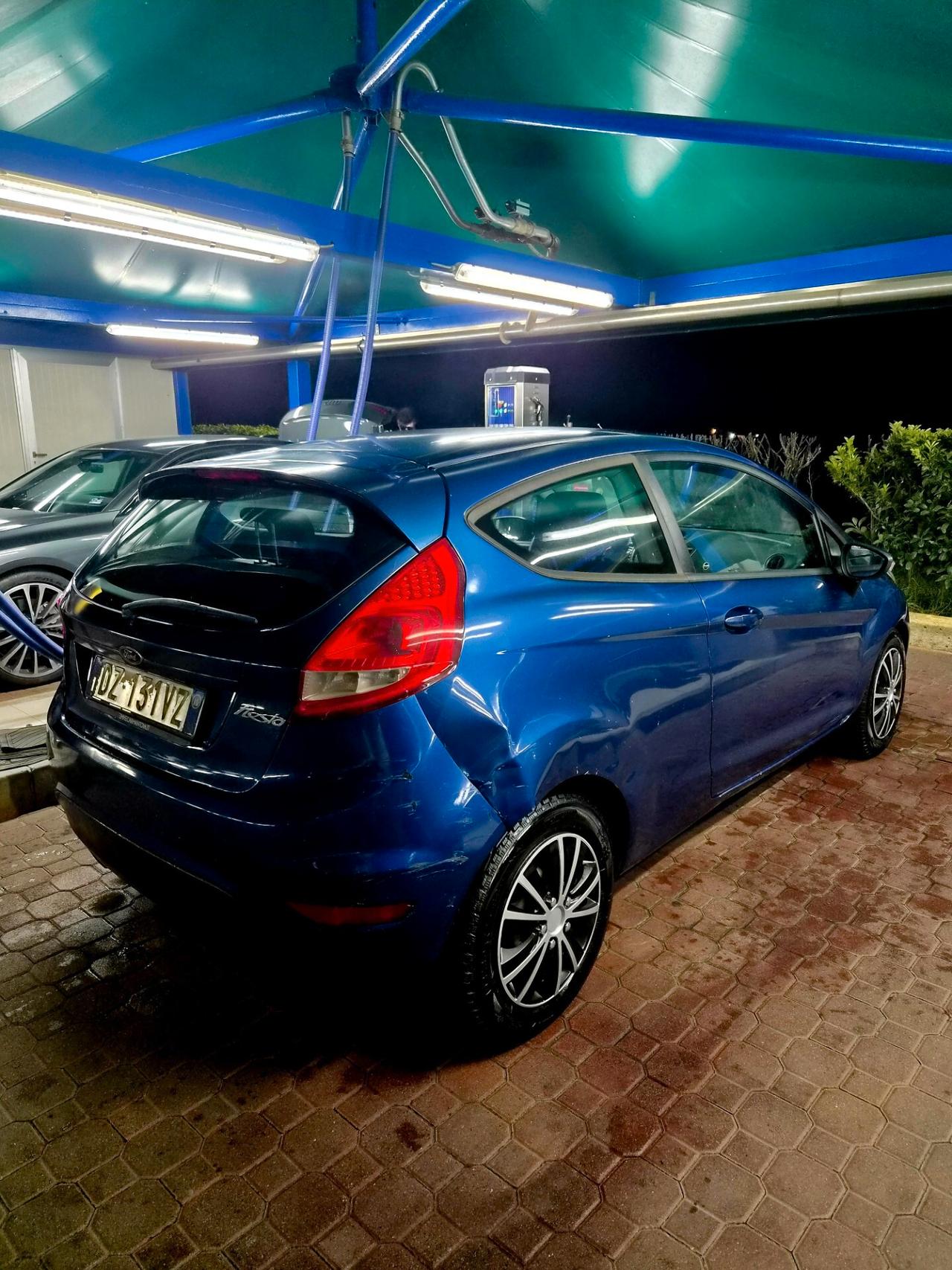 Ford Fiesta 1.4 3 porte Bz.- GPL Titanium