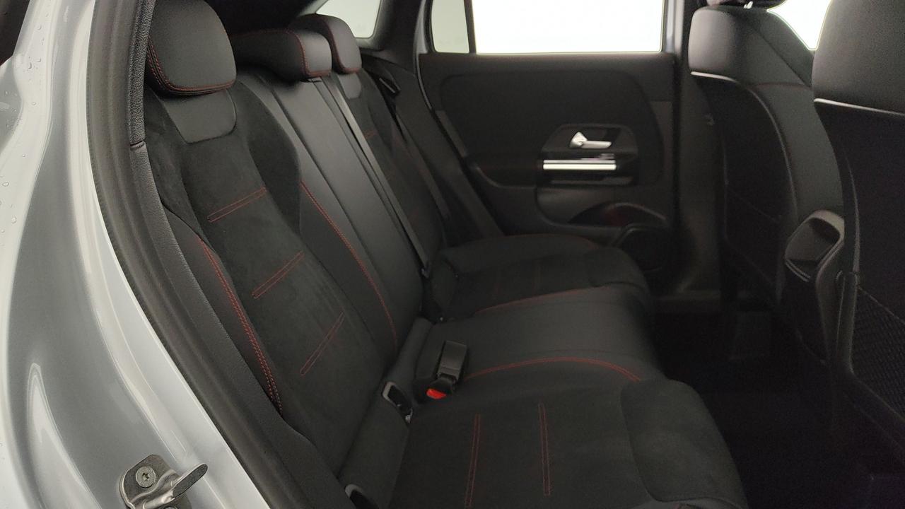 Mercedes-Benz GLA 180 Automatic