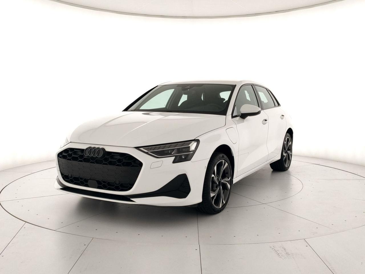 Audi A3 sportback 1.5 tfsi e business advanced 204cv s-tronic