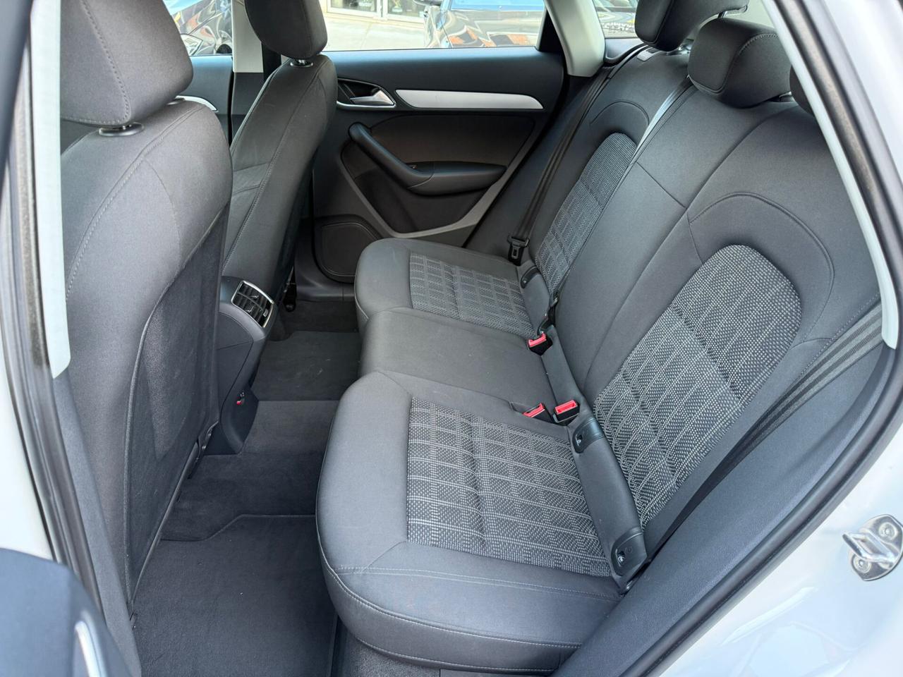 Audi Q3 2.0 TDI MANUALE SPORT DESIGN ED.-UNIPROPRIETARIO