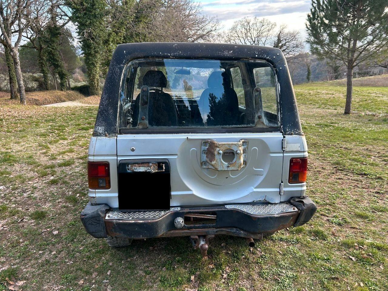 Mitsubishi Pajero 2.5 TD Metal-top