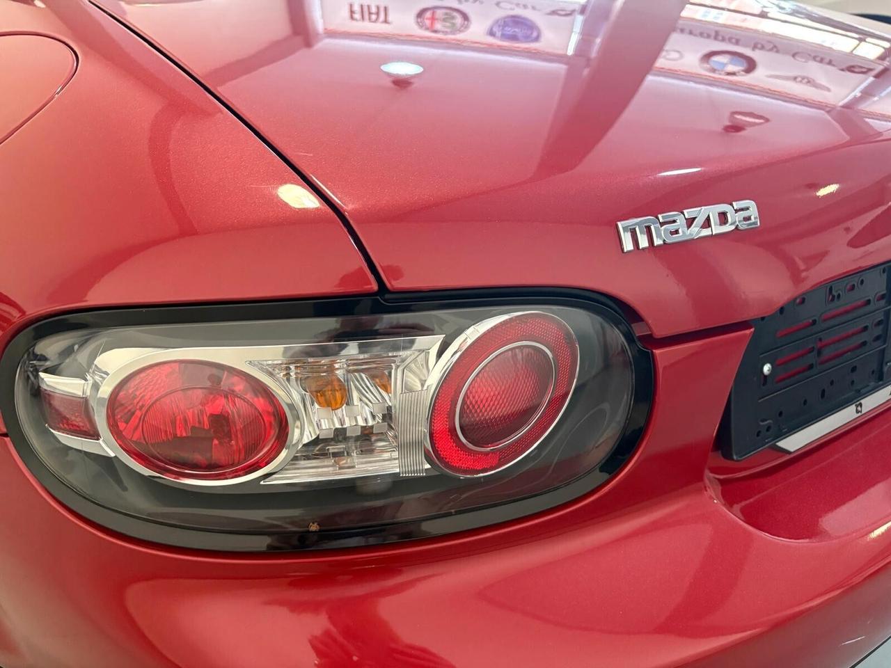 Mazda MX-5 Roadster 2.0L 16V 3rd Generation