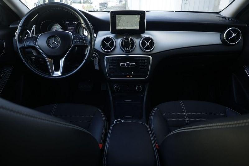 Mercedes-Benz GLA Mercedes-Benz GLA 200 CDI Automatic Sport 100KW ANNO 2015