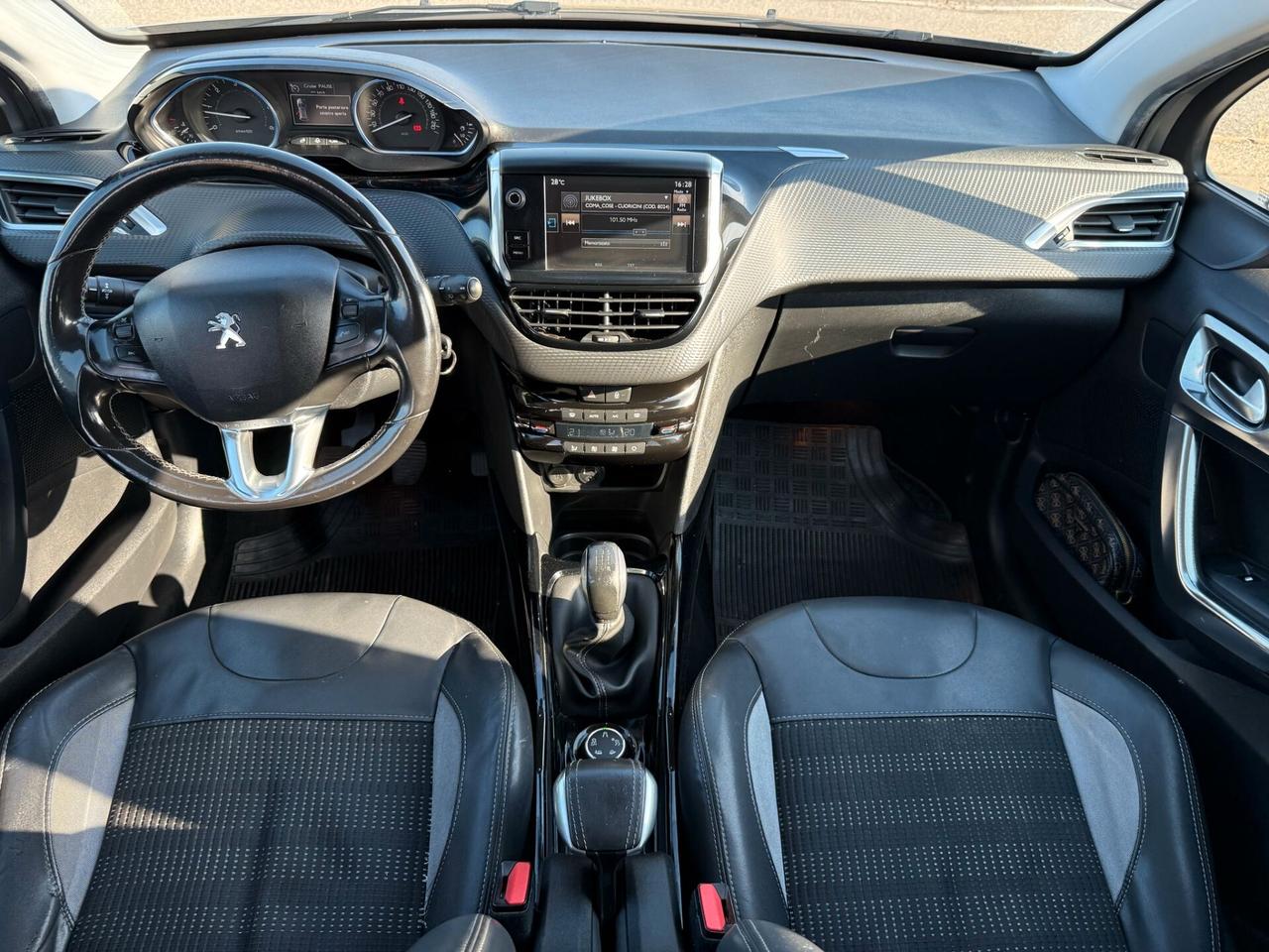 Peugeot 2008 BlueHDi 100 Black Matt