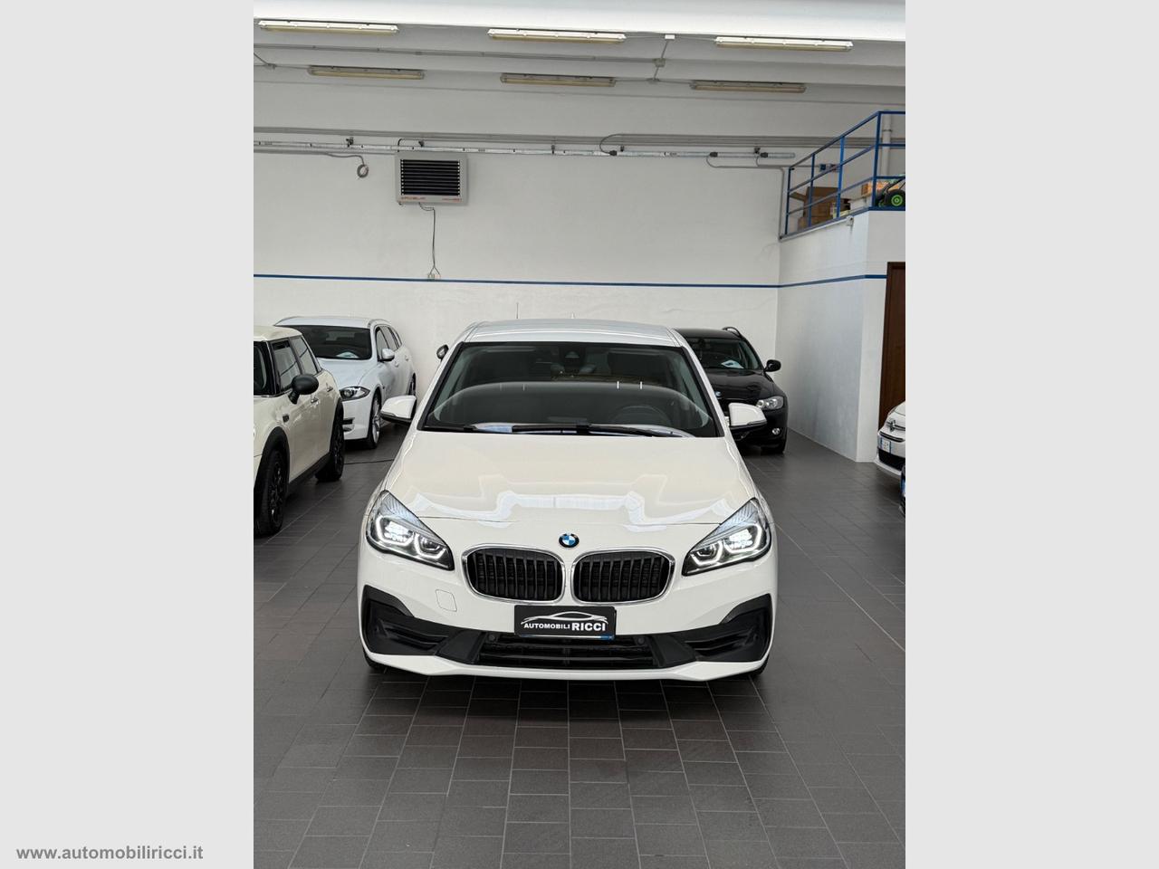 BMW 218i ACTIVE TOURER
