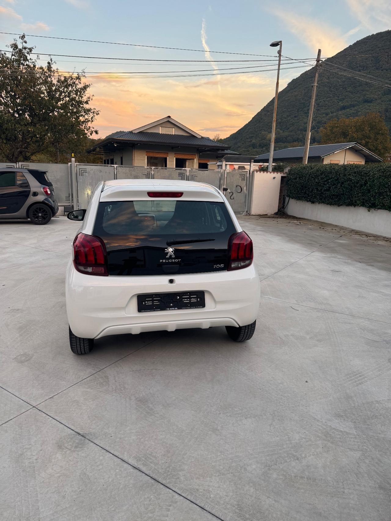 Peugeot 108 1.0 70CV