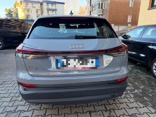 AUDI Q4 e-tron Q4 40 e-tron Business