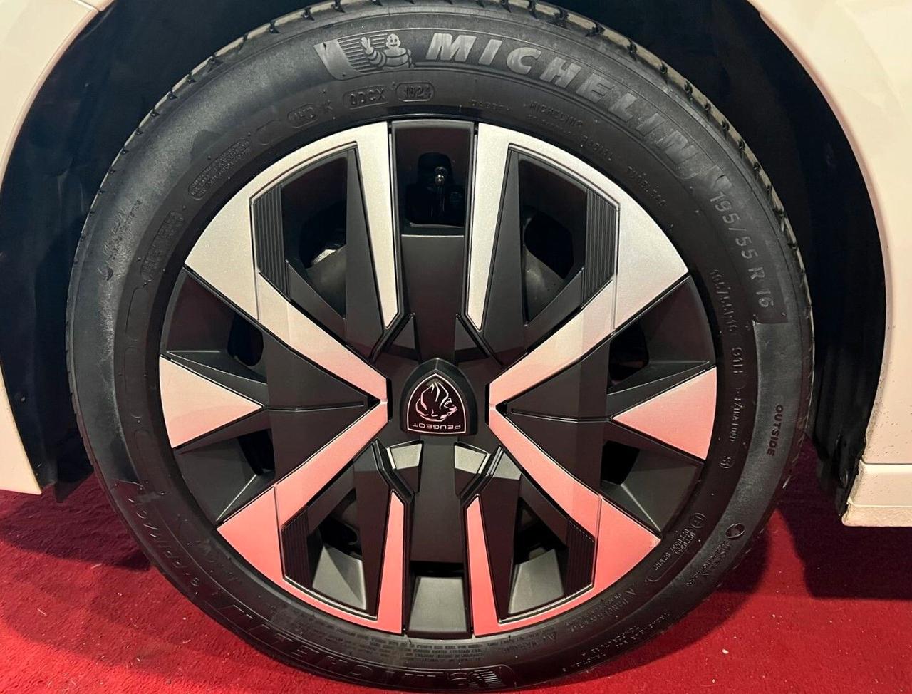 Peugeot 208 PureTech 75 Stop&Start 5 porte Active