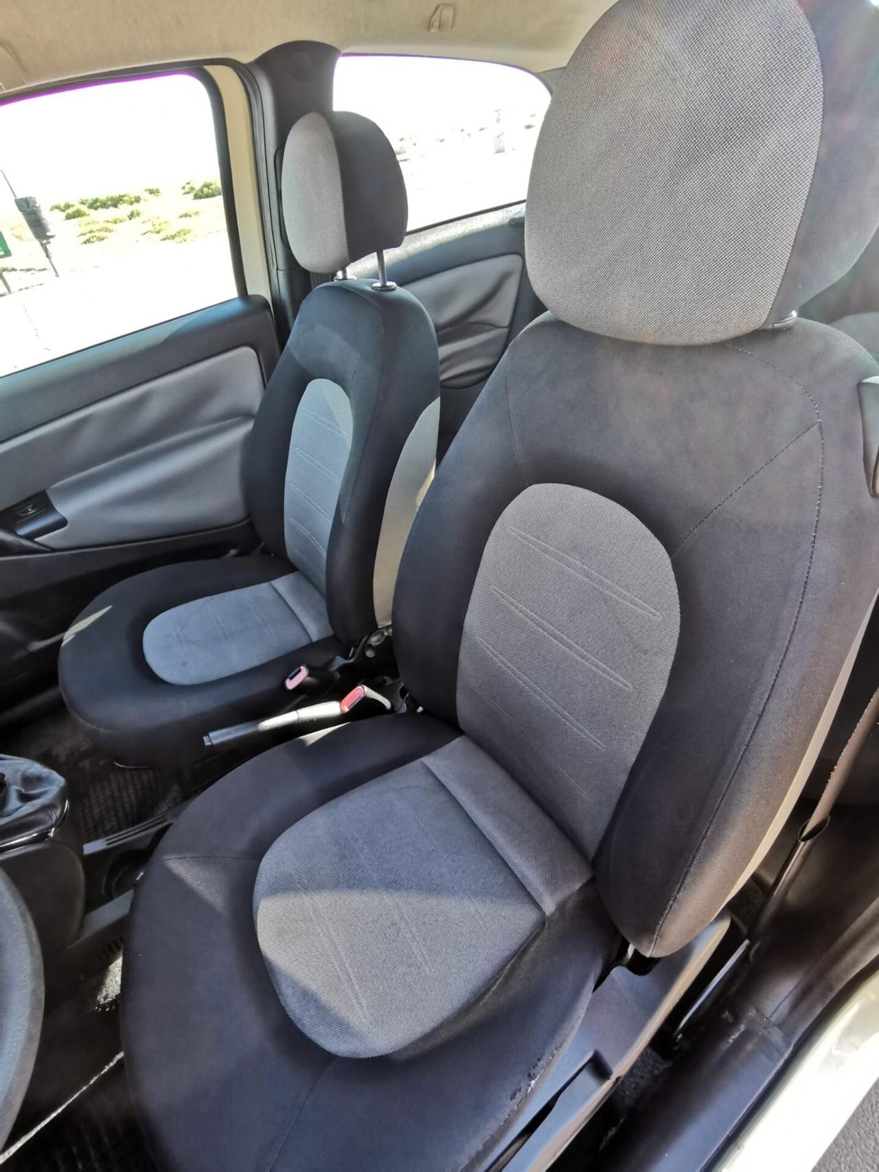 Lancia Ypsilon 1.2 Argento NEOPATENTATI