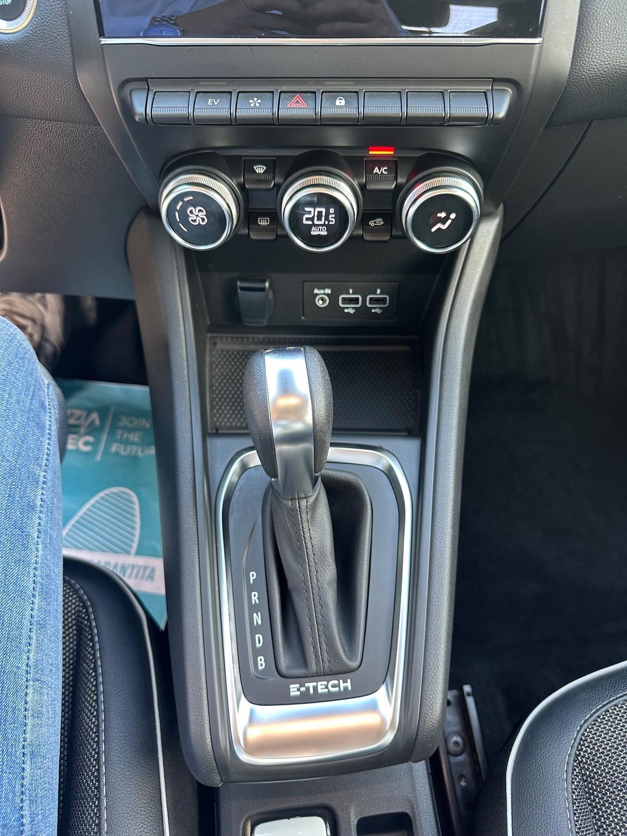 Renault Captur Full Hybrid 1.6 E-Tech 145 CV Techno