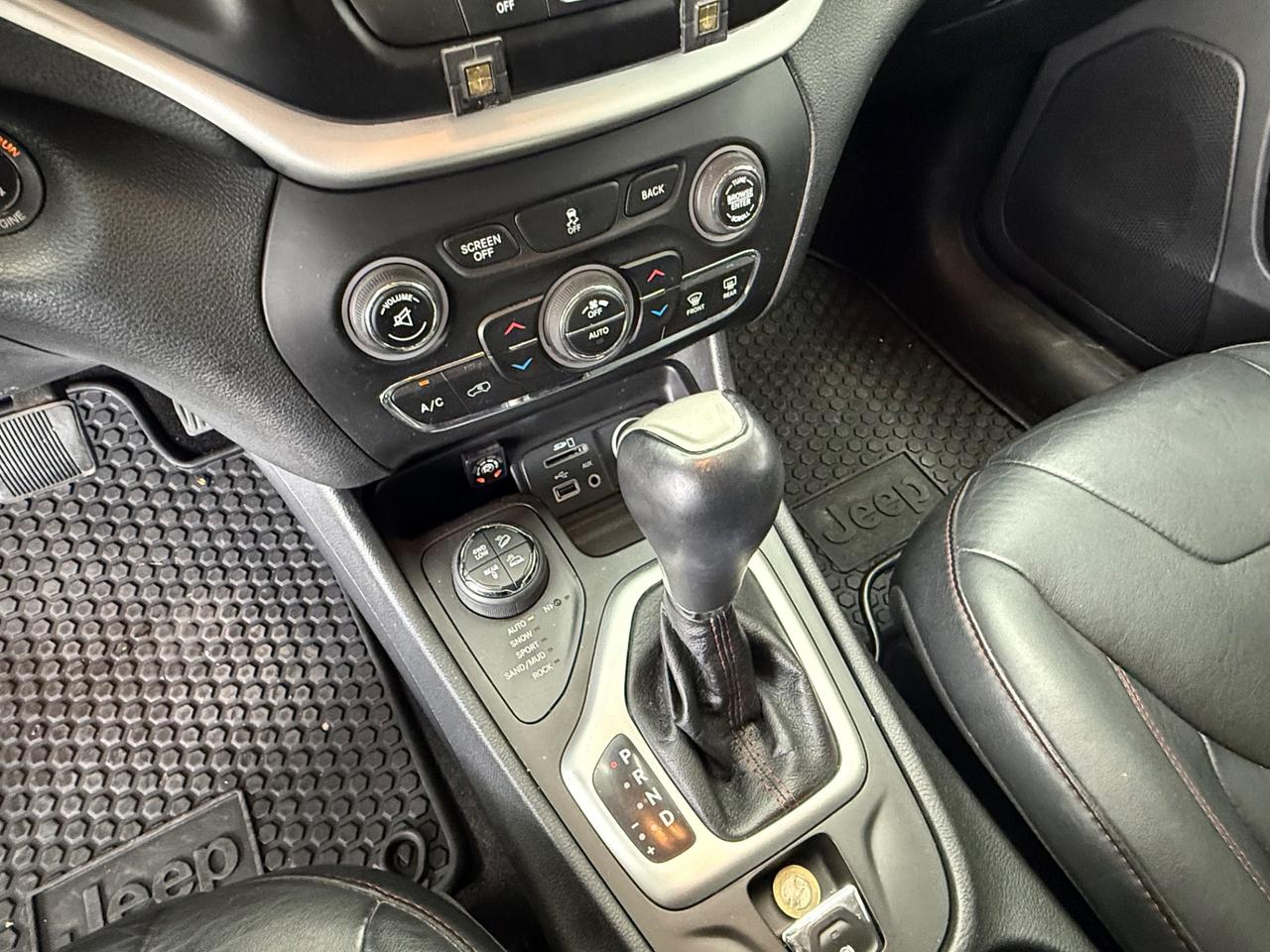 GPL Jeep Cherokee 3.2 V6 Pentastar 4WD Active Drive Lock Trailhawk