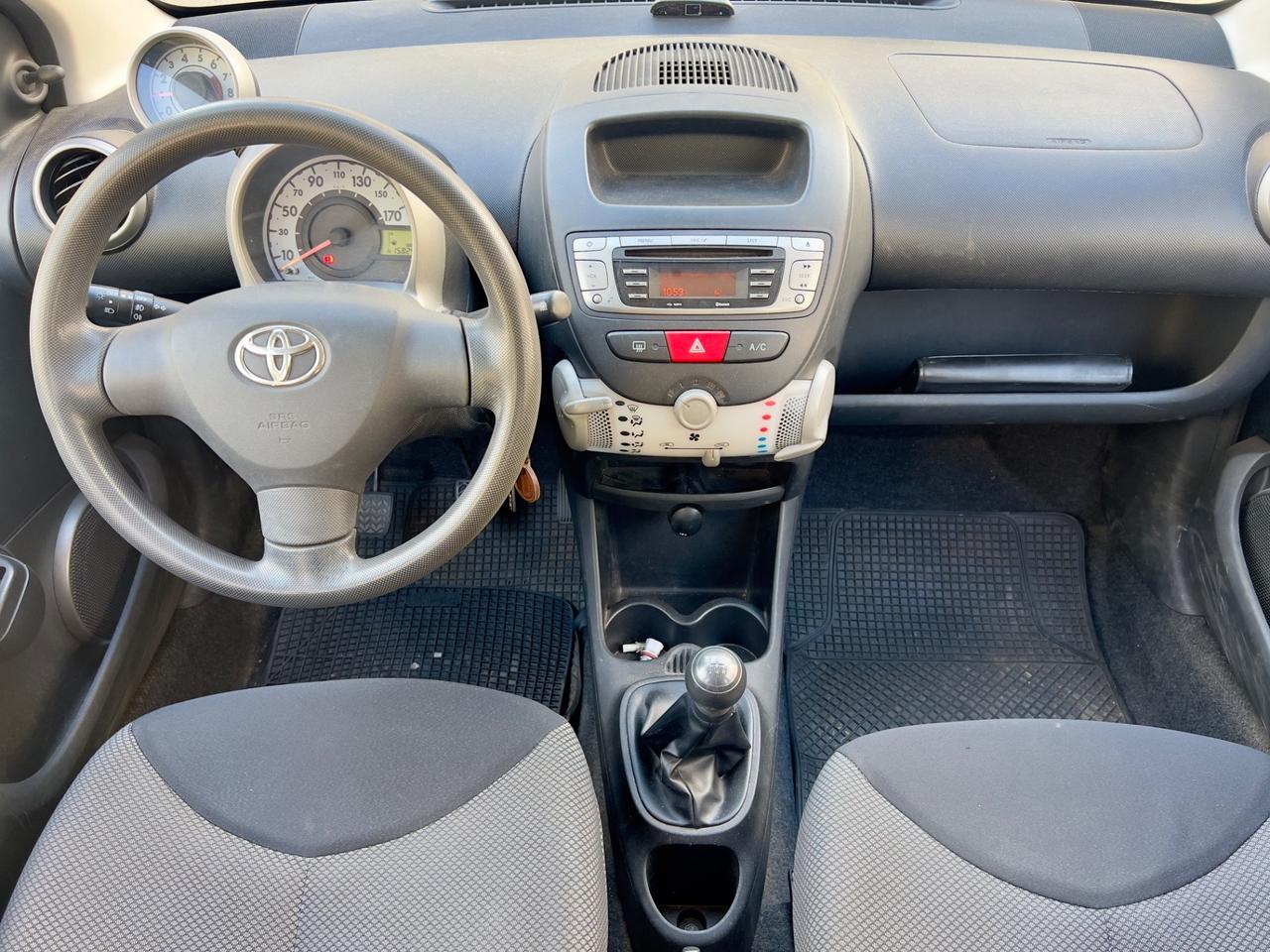 Toyota Aygo 1.0 12V VVT-i 5 porte Lounge