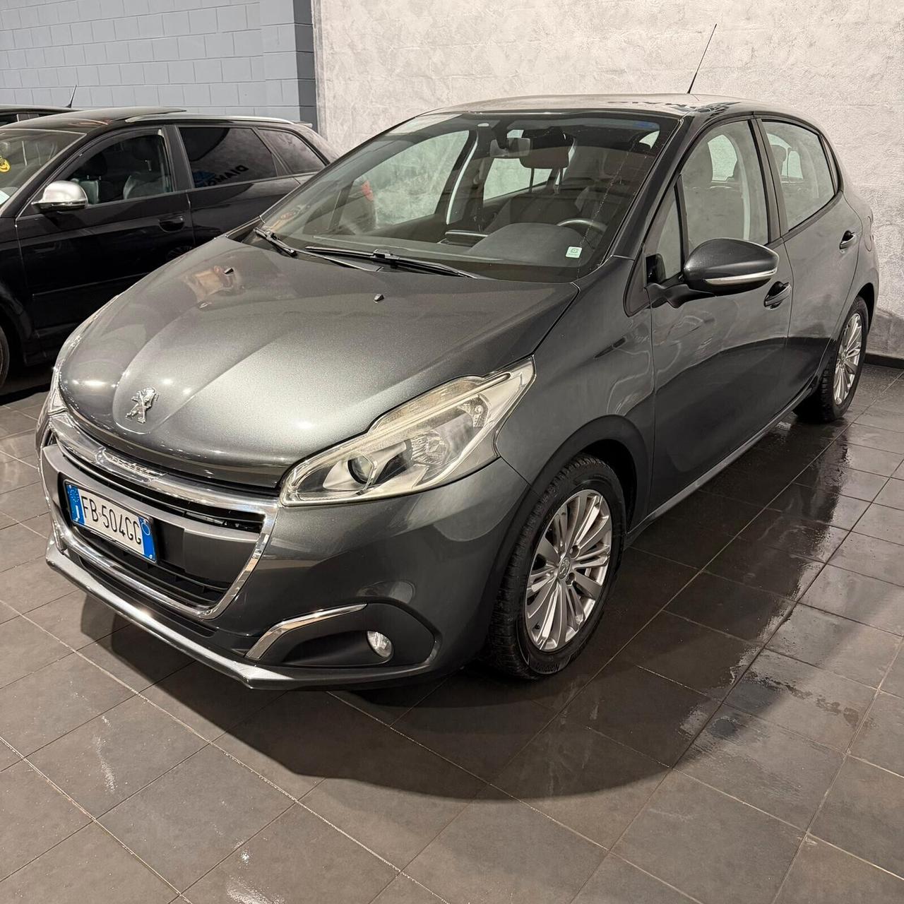 Peugeot 208 1.2 BENZINA NEOPATENTATI EURO 6