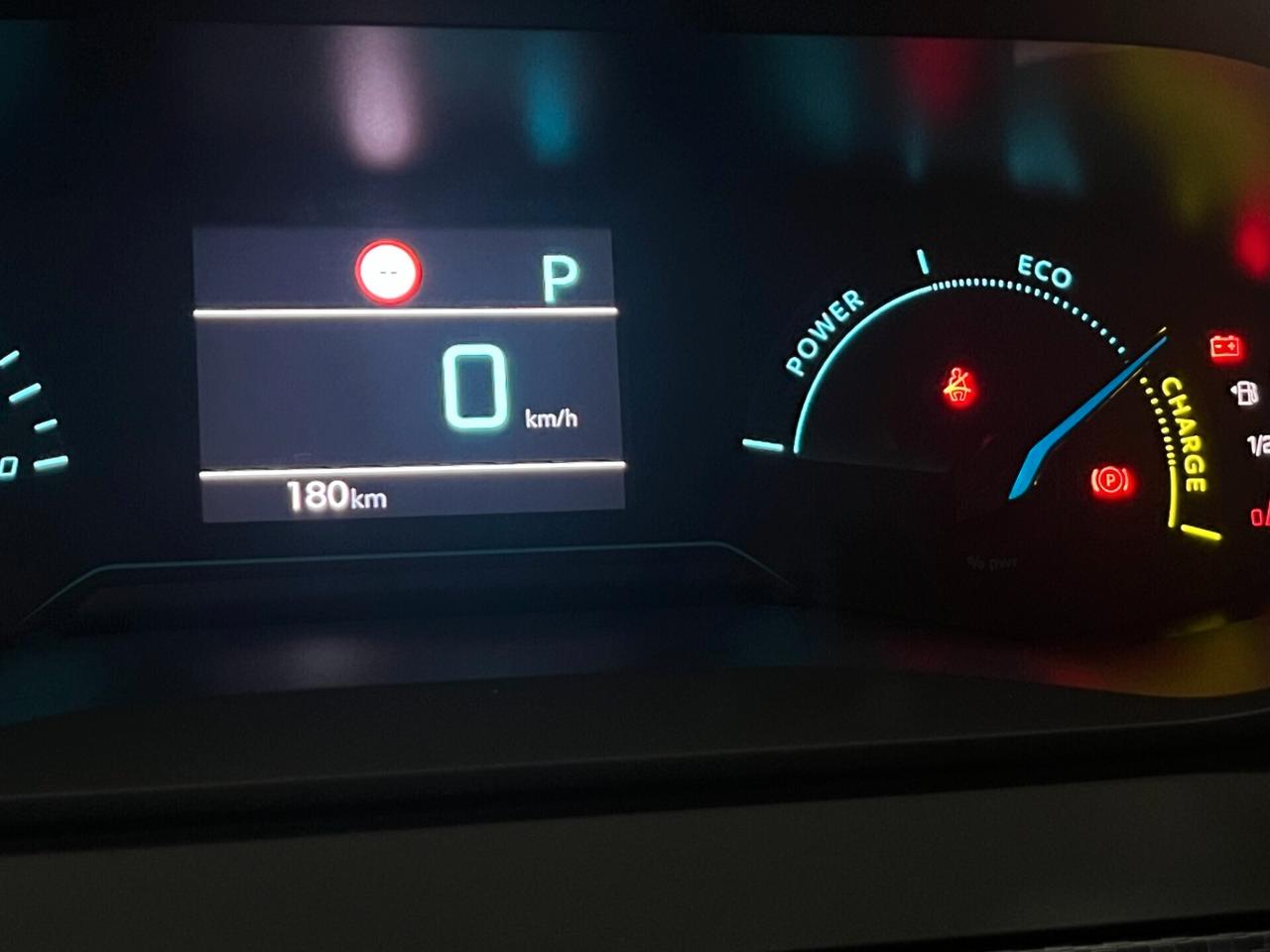 Peugeot 208 1.2 Hybrid E-DCS6 Automatica 100cv Style ITALIANA