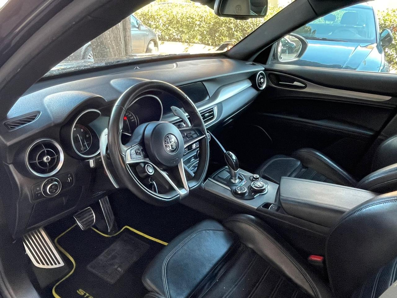 Alfa Romeo Stelvio 2.2 Turbodiesel 180 CV AT8 RWD Super