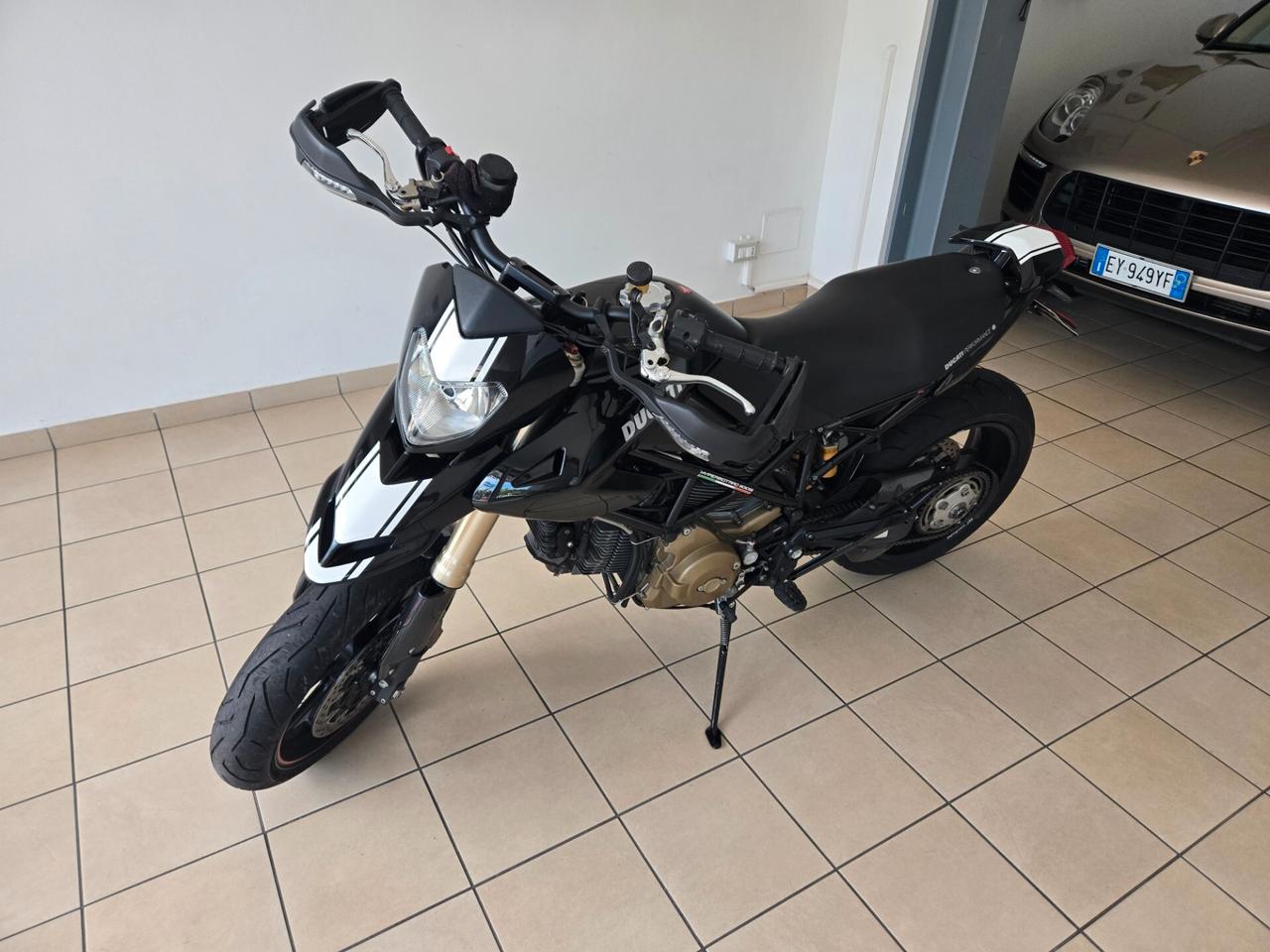 Ducati Hypermotard 1100 1100S