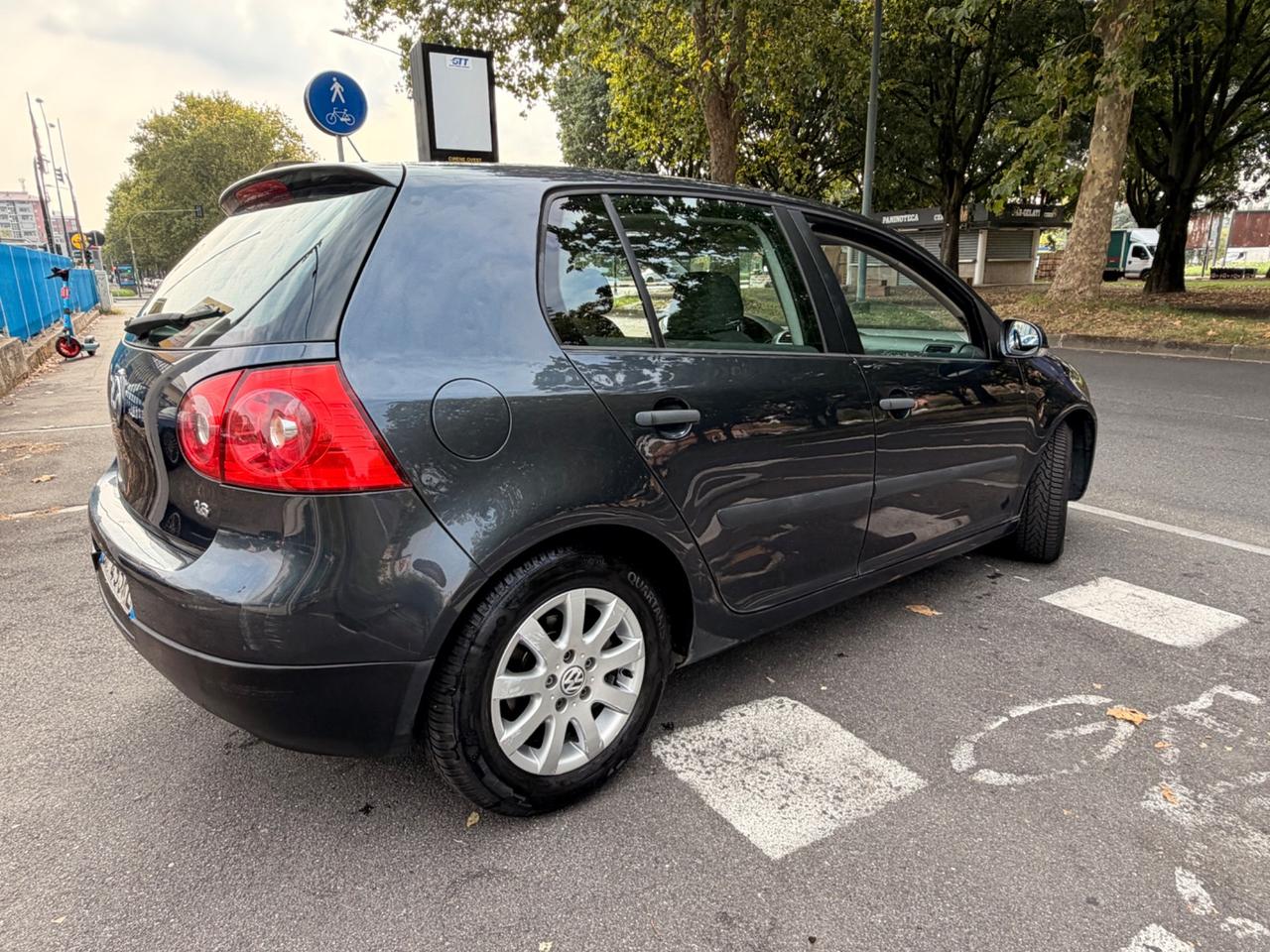 Volkswagen Golf 1.6 5p. Comfortline BiFuel *GPL*