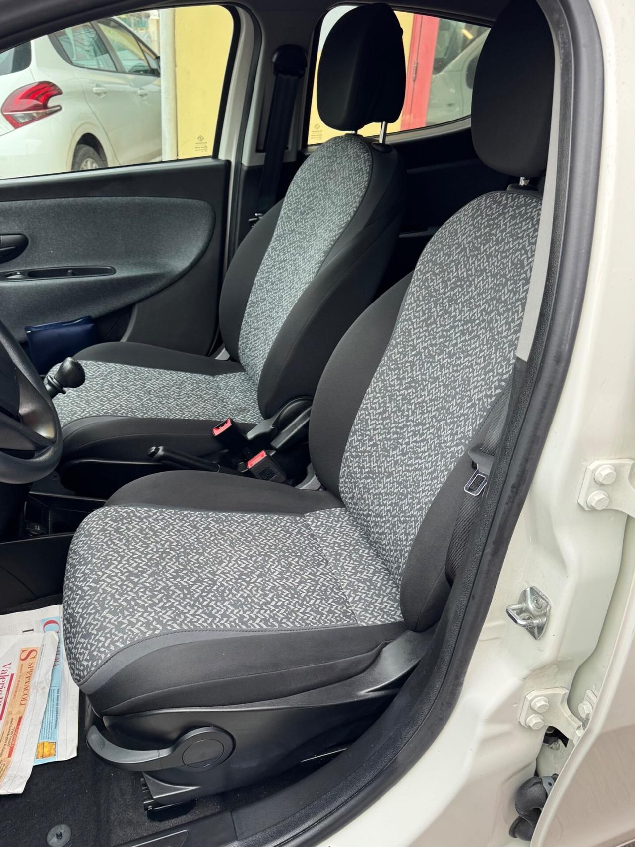 Lancia Ypsilon 1.2 69 CV 5 porte Elefantino Blu