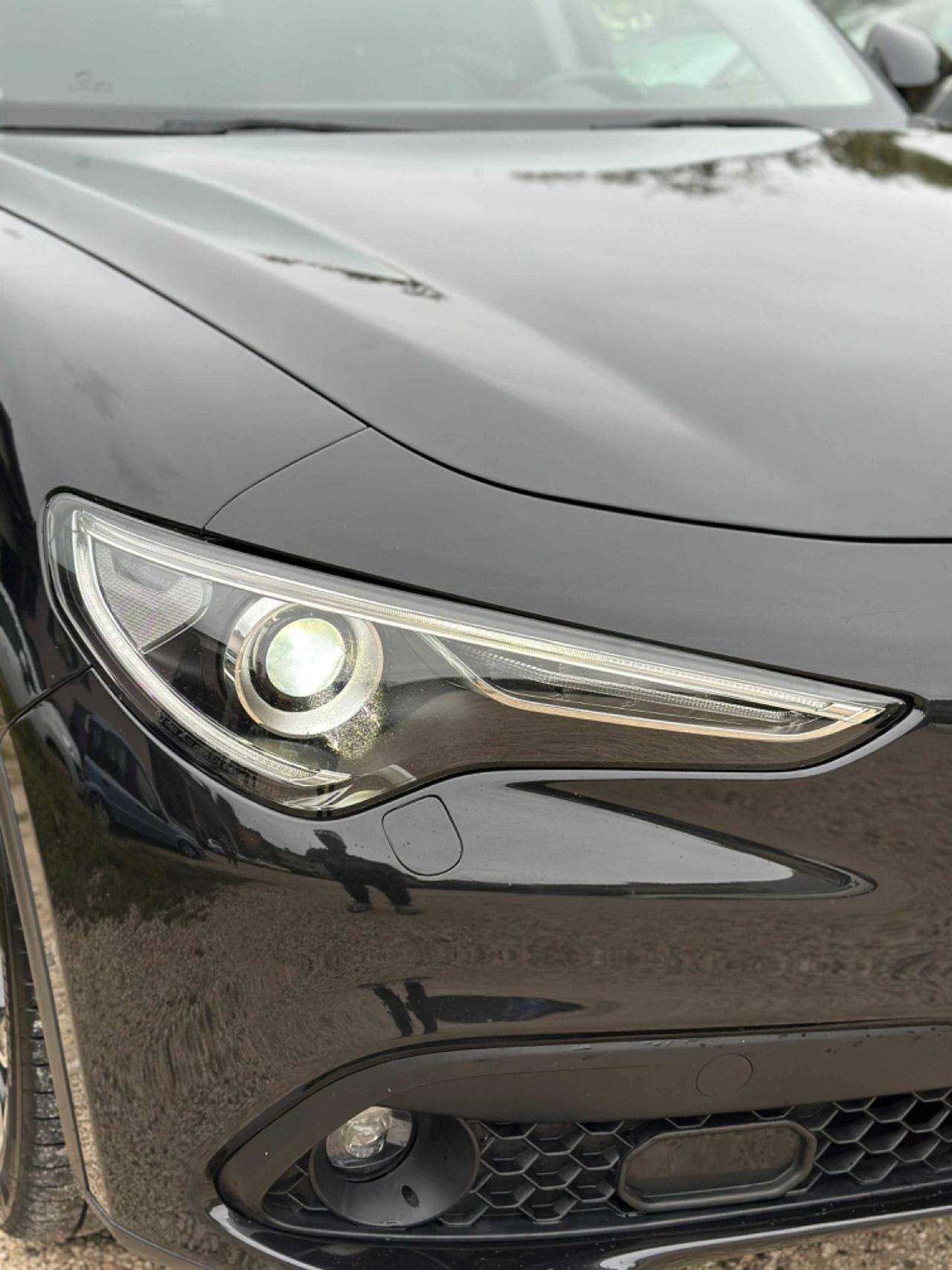 Alfa Romeo STELVIO 2.2d AT8 Q4 SUPER FULLOPT UNICOPR