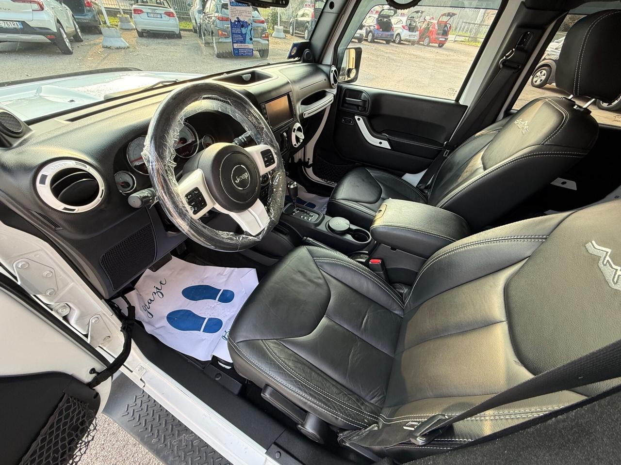 Jeep Wrangler Unlimited 2.8 CRD DPF Sahara Auto