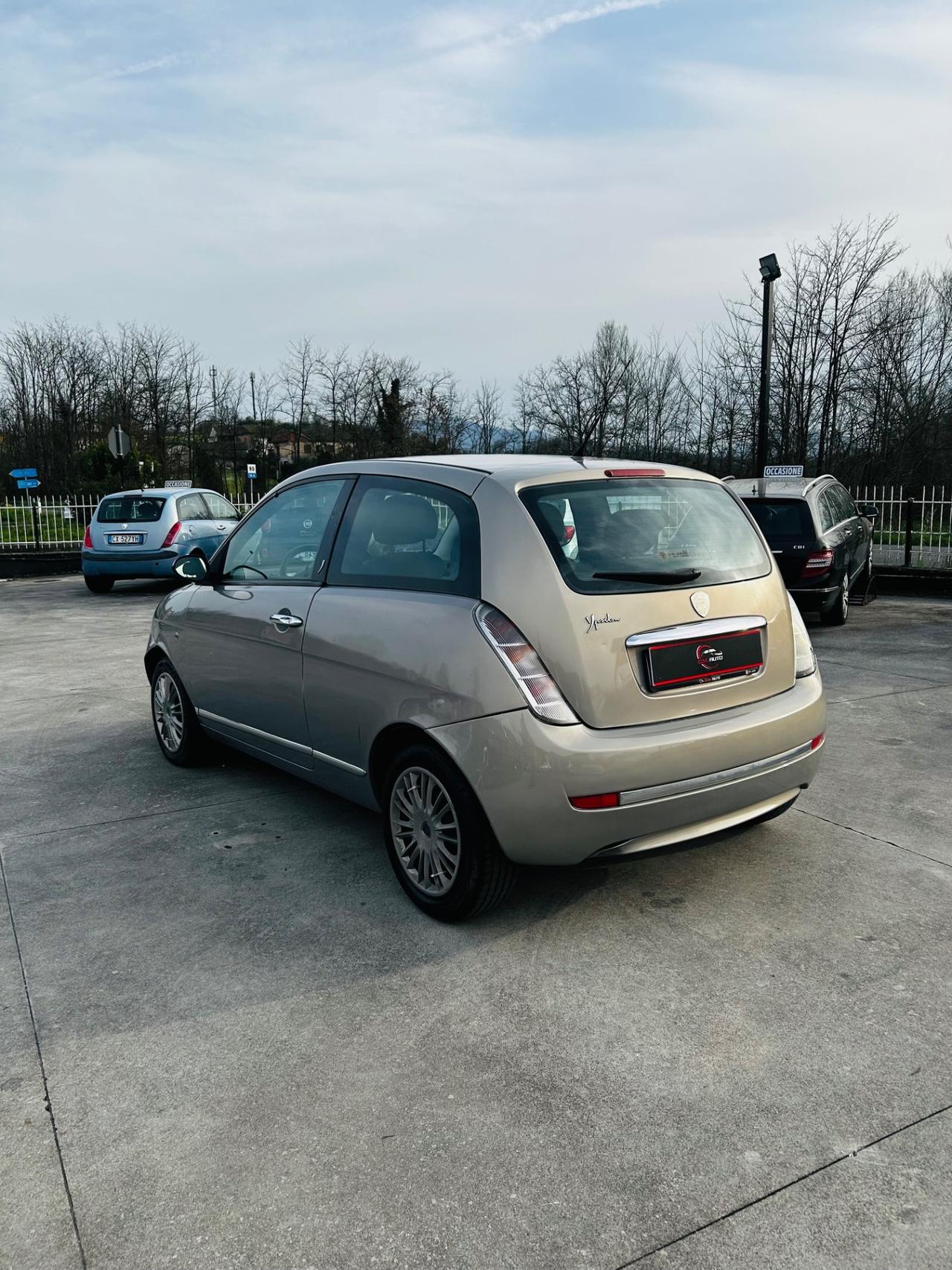 Lancia Ypsilon 1.2 Argento