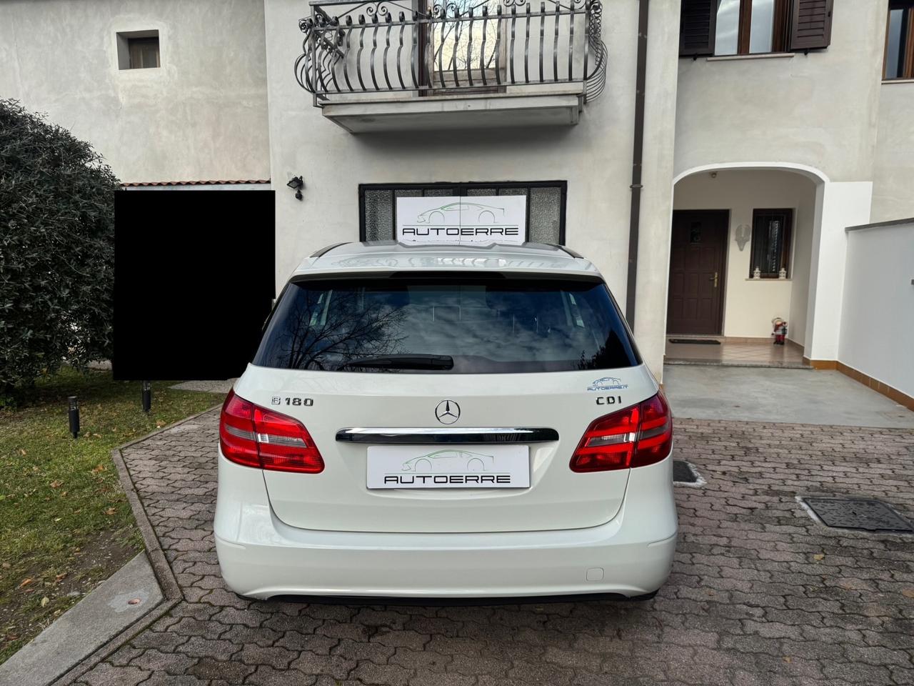 Mercedes-benz B 180 CDI BlueEFFICIENCY Executive