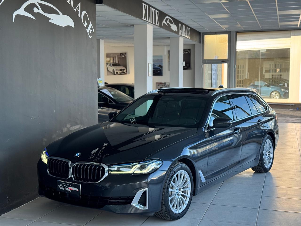 Bmw 520d xDrive Luxury TETTO LASER ACC