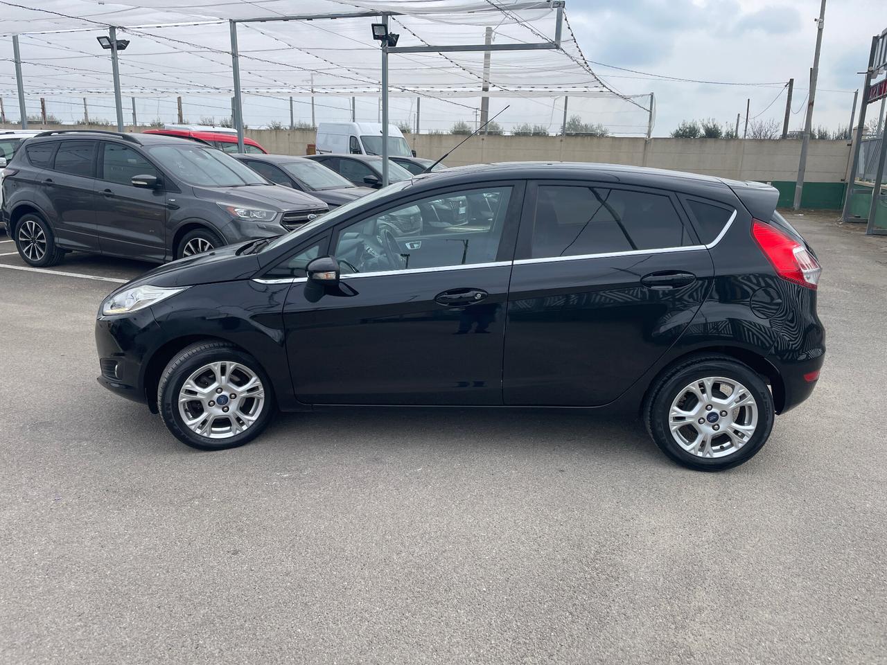 Ford Fiesta 1.4 5p. Bz.- GPL 95cv Titanium-NAVIGATORE