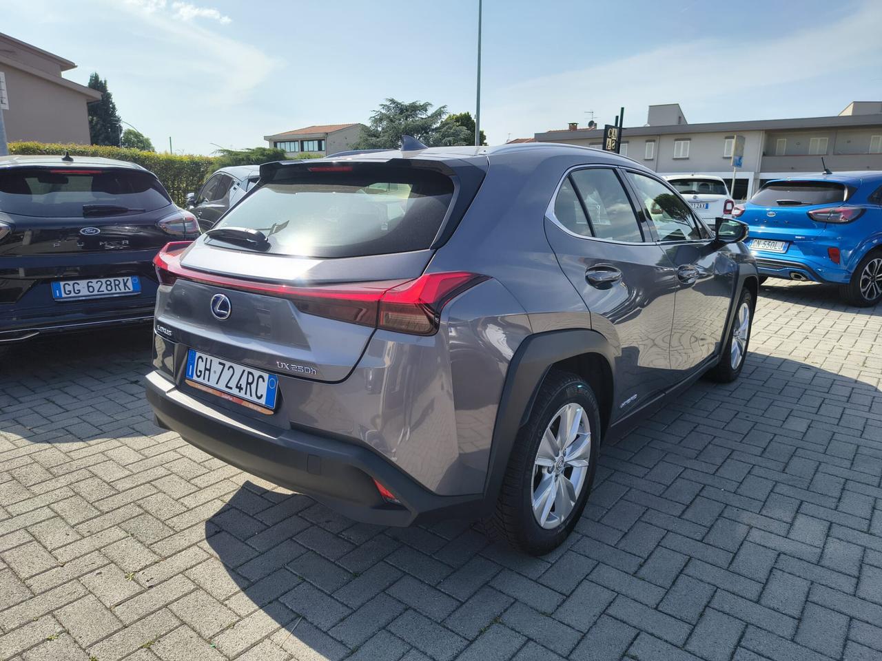 Lexus UX 250H Hybrid Business
