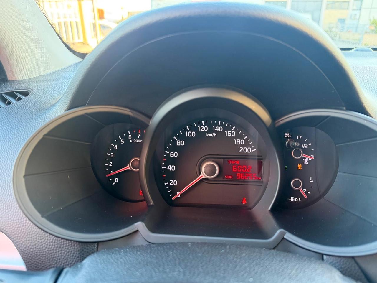 Kia Picanto 1.0 12V EcoGPL 5 porte Glam