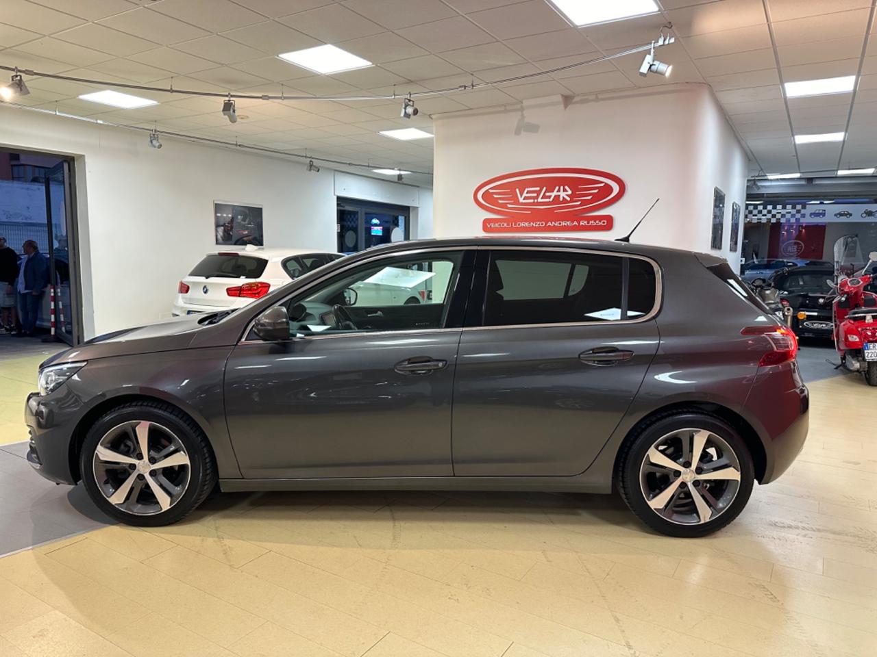 Peugeot 308 BlueHDi 130 S&S Allure