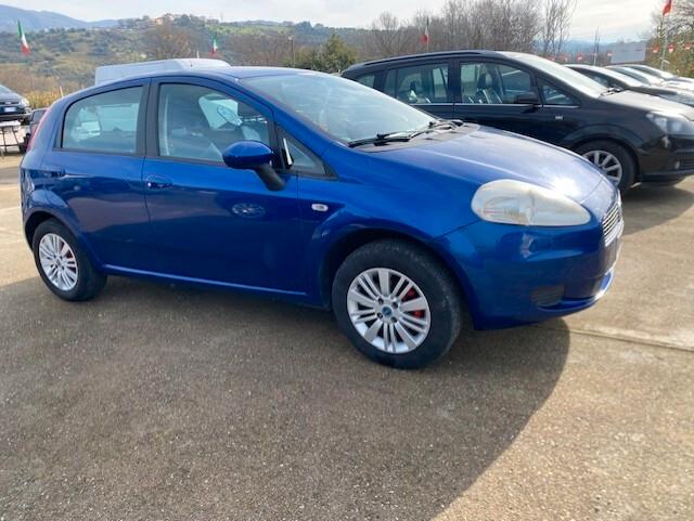 Fiat Grande Punto 1.3 MJT 75 CV 5 porte Dynamic