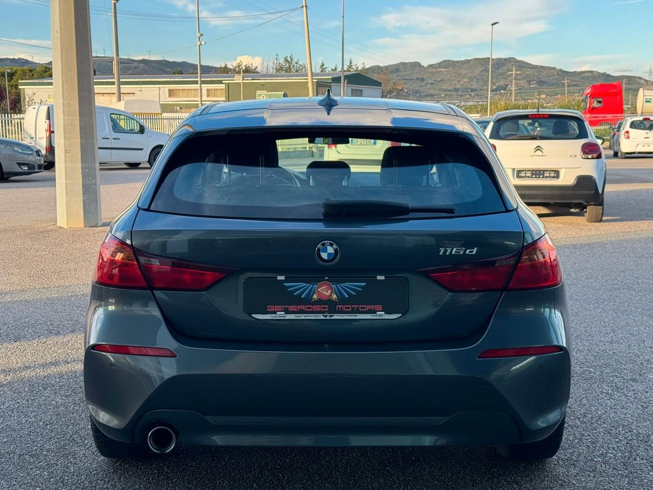 Bmw 116 116d 5p. Business Advantage