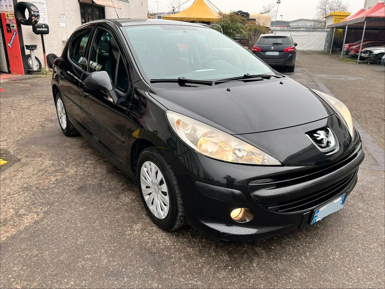 Peugeot 207 1.4 75CV
