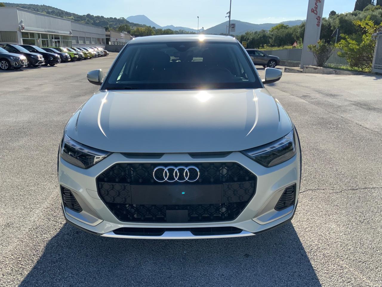 Audi A1 allstreet 30 TFSI S tronic Identity Contrast
