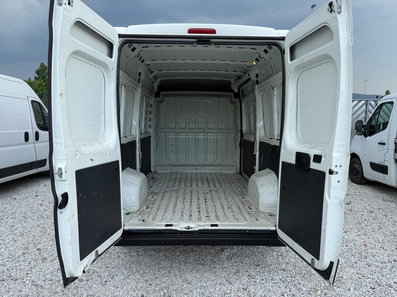 Peugeot Boxer 33 2.2 BlueHDi 120 L2H2 Iva Compresa