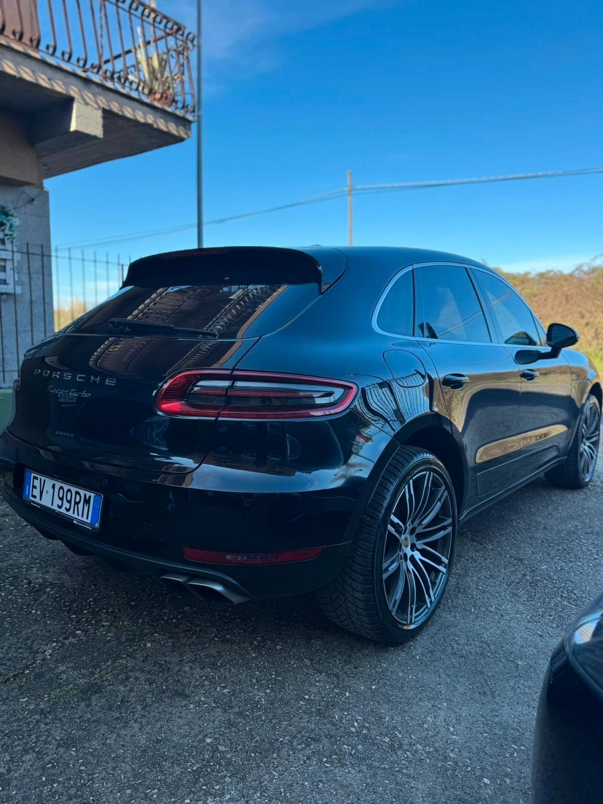 PORSCHE MACAN 3.6 TURBO CON MOTORE NUOVO SOSTITUITO IN PORSCHE ROMA