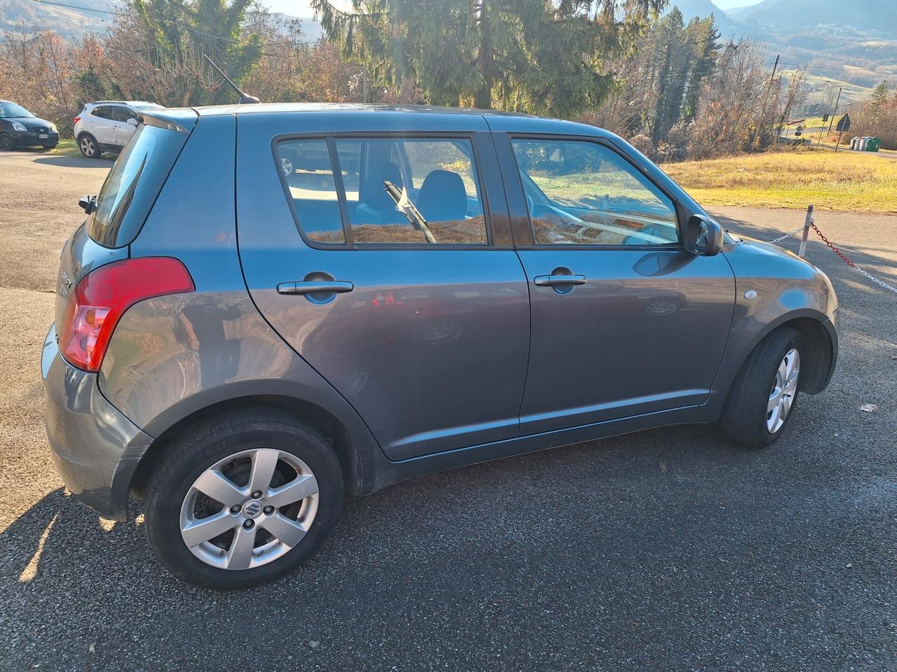 Suzuki Swift 1.3 4x4 5p. GL